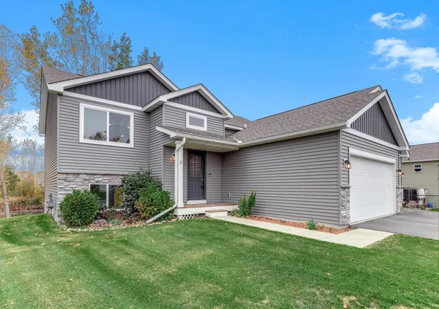 Photo 2 of Single family home for sale at 2568 Cold Lake Trl W, Mayer, MN 55360 | MLS# 7157508 | Listing updated on 2026-10-10