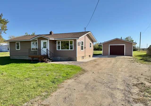 Photo 3 of Single family home for sale at 18829 Frontage Rd, Detroit Lakes, MN 56501 | MLS# 7157510 | Listing updated on 2026-10-08