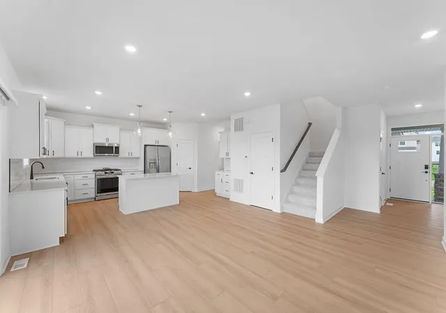 Photo 3 of Single family home for sale at 5081 Windlass Dr, Saint Paul, MN 55129 | MLS# 7157511 | Listing updated on 2026-10-08