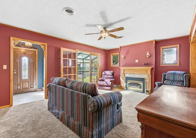 Photo 1 of Single family home for sale at 602 W Lyon St, Marshall, MN 56258 | MLS# 7157524 | Listing updated on 2026-10-14