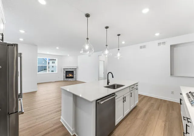 Photo 3 of Single family home for sale at 5178 Long Pointe Bay, Saint Paul, MN 55129 | MLS# 7157535 | Listing updated on 2026-10-08