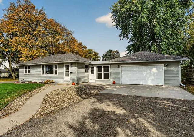 Multi family home for sale at 1211 9th Street NW, Rochester, MN 55901 | MLS# 7157539
