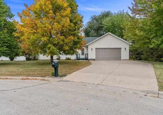 Single family home for sale at 1158 Valley View Rd, Lake City, MN 55041 | MLS# 7157541
