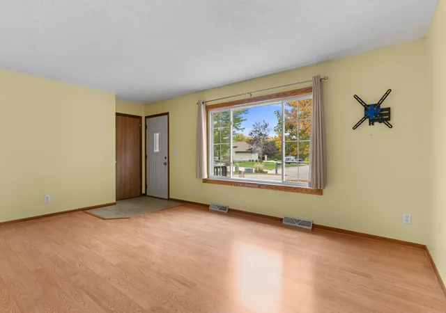 Photo 2 of Single family home for sale at 1158 Valley View Rd, Lake City, MN 55041 | MLS# 7157541 | Listing updated on 2026-10-15