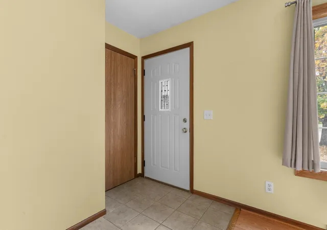 Photo 3 of Single family home for sale at 1158 Valley View Rd, Lake City, MN 55041 | MLS# 7157541 | Listing updated on 2026-10-15