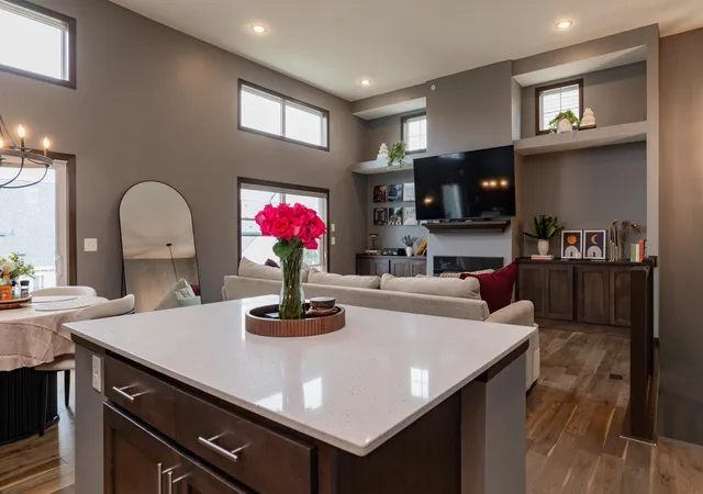 Photo 2 of Single family home for sale at 344 Stonewood Pl, Burnsville, MN 55306 | MLS# 7157552 | Listing updated on 2026-10-15