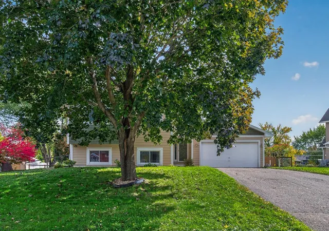 Photo 2 of Sale Pending at 18029 83rd Avenue N, Maple Grove, MN 55311 | MLS# 7157576 | Listing updated on 2026-10-23