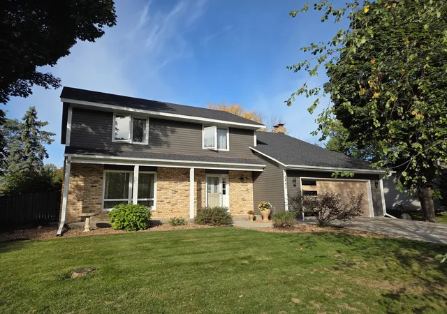 Photo 2 of Single family home for sale at 6842 Homestead Ave S, Cottage Grove, MN 55016 | MLS# 7157585 | Listing updated on 2026-10-10
