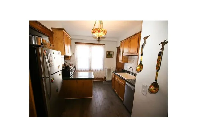 Photo 3 of Multi family home for sale at 911 Dayton Ave, Saint Paul, MN 55104 | MLS# 7157607 | Listing updated on 2026-10-12