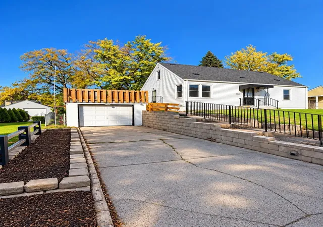 Single family home for sale at 2057 Sherwood Ave, Saint Paul, MN 55119 | MLS# 7157620