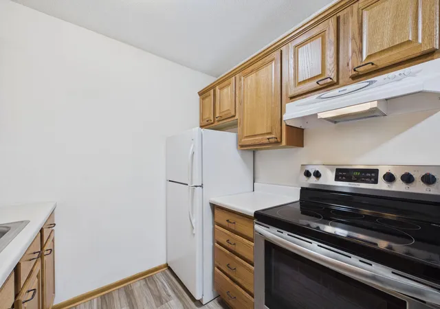 Photo 3 of Condo for sale at 9147 Highway 55 #103, Minneapolis, MN 55427 | MLS# 7157625 | Listing updated on 2026-10-15