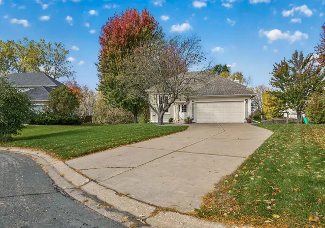 Photo 2 of Single family home for sale at 309 Cherry Hl Bay, Hamel, MN 55340 | MLS# 7157626 | Listing updated on 2026-10-23