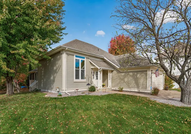 Photo 3 of Single family home for sale at 309 Cherry Hl Bay, Hamel, MN 55340 | MLS# 7157626 | Listing updated on 2026-10-23