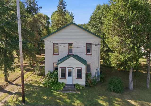 Single family home for sale at 441 Main St W, Richmond, MN 56368 | MLS# 7157653