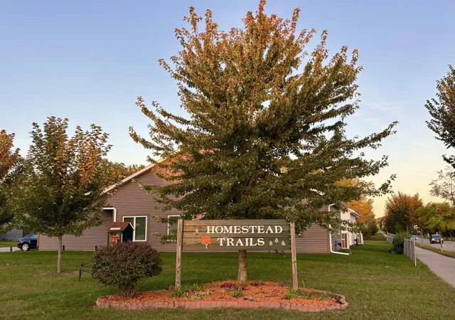 Photo 1 of Single family home for sale at 712 Neville Ct SE, Rochester, MN 55904 | MLS# 7157659 | Listing updated on 2026-10-10