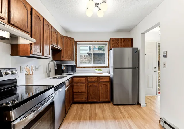 Photo 3 of Condo for sale at 340 Ford Rd #7, Minneapolis, MN 55426 | MLS# 7157664 | Listing updated on 2026-10-08