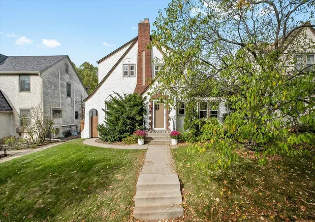 Photo 1 of Single family home for sale at 1753 Bayard Ave, Saint Paul, MN 55116 | MLS# 7157667 | Listing updated on 2026-10-22