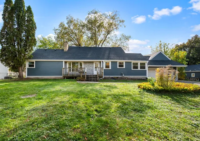 Photo 1 of Single family home for sale at 2338 15th Avenue E, Saint Paul, MN 55109 | MLS# 7157689 | Listing updated on 2026-10-14