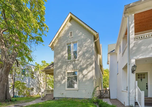 Listing Photo 5 - Condo for sale in building located at 1425 Jefferson St NE, Minneapolis, MN 55413