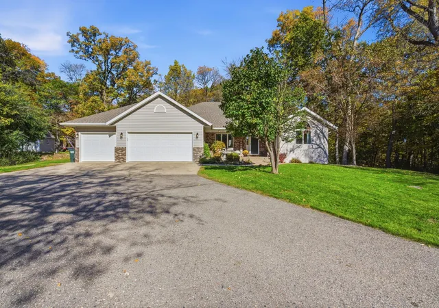 Photo 4 of Single family home for sale at 7536 158th Avenue NE, Spicer, MN 56288 | MLS# 7157703 | Listing updated on 2026-10-20
