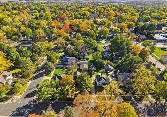 Photo 3 of Single family home for sale at 212 6th Street E, Northfield, MN 55057 | MLS# 7157704 | Listing updated on 2026-10-10