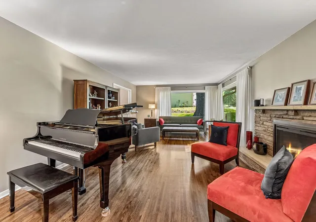 Photo 3 of Single family home for sale at 6100 Idylwood Dr, Minneapolis, MN 55436 | MLS# 7157729 | Listing updated on 2026-10-09