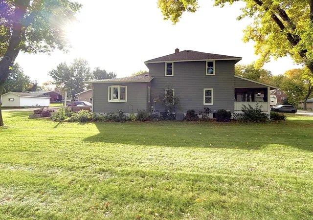 Photo 3 of Single family home for sale at 1133 10th Avenue, Granite Falls, MN 56241 | MLS# 7157731 | Listing updated on 2026-10-22