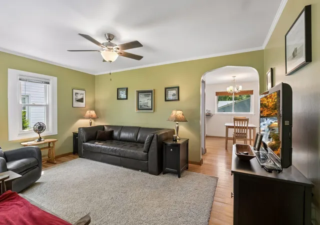 Photo 3 of Single family home for sale at 2908 Hampshire Ave S, Minneapolis, MN 55426 | MLS# 7157739 | Listing updated on 2026-10-18