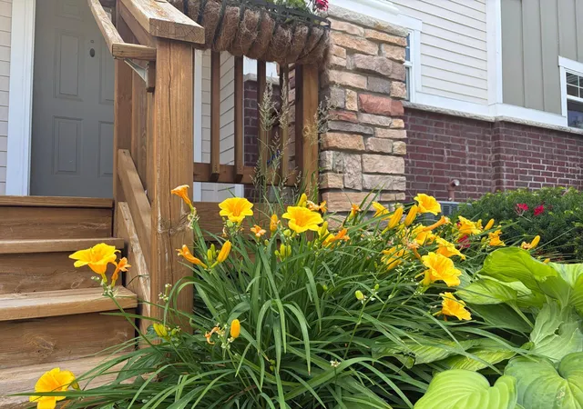 Photo 4 of Single family home for sale at 1087 Barclay St, Saint Paul, MN 55106 | MLS# 7157741 | Listing updated on 2026-10-15