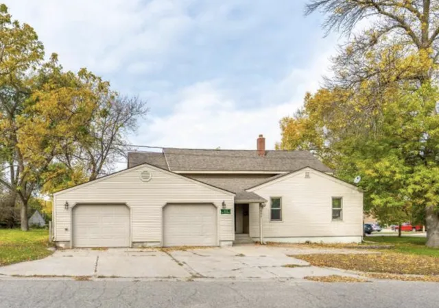 Single family home for sale at 803 W Laurel St, Fergus Falls, MN 56537 | MLS# 7157755