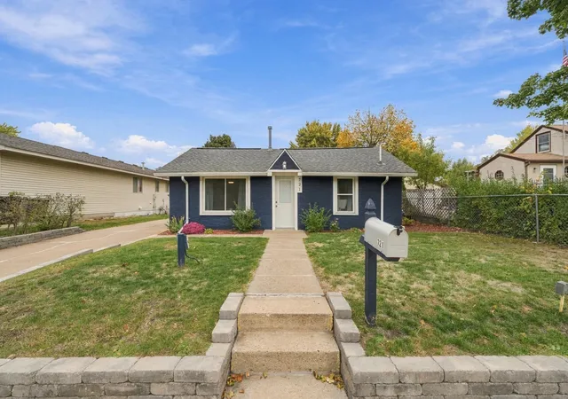 Photo 1 of Single family home for sale at 721 Bob Ehlen Dr, Anoka, MN 55303 | MLS# 7157768 | Listing updated on 2026-10-19