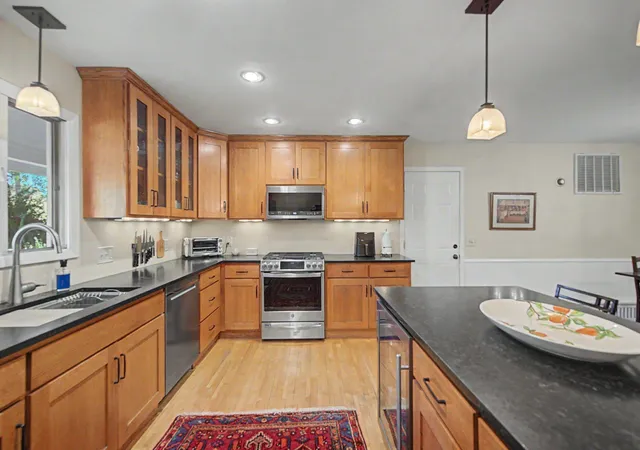 Photo 3 of Single family home for sale at 19151 Hanus Rd, Minnetonka, MN 55345 | MLS# 7157783 | Listing updated on 2026-10-18