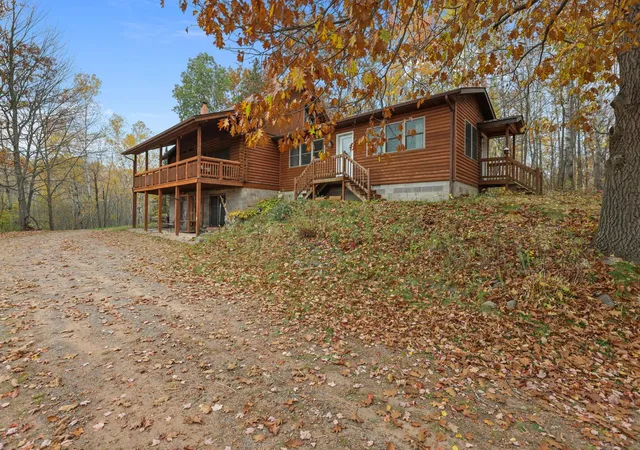 Photo 1 of Single family home for sale at 37631 State Hwy 48, Hinckley, MN 55037 | MLS# 7157784 | Listing updated on 2026-10-22