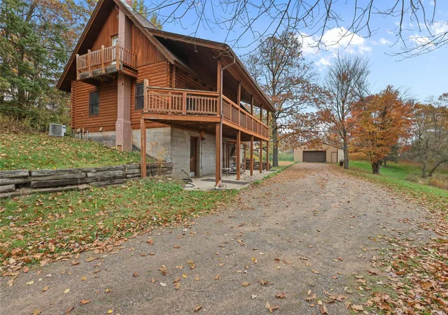 Photo 2 of Single family home for sale at 37631 State Hwy 48, Hinckley, MN 55037 | MLS# 7157784 | Listing updated on 2026-10-22