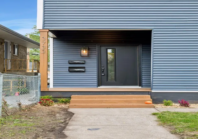 Photo 3 of House for sale at 3733 Portland Ave, Minneapolis, MN 55407 | MLS# 7157789 | Listing updated on 2026-10-09