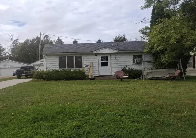 Photo 1 of Single family home for sale at 4115 4th Avenue E, Hibbing, MN 55746 | MLS# 7157791 | Listing updated on 2026-10-10