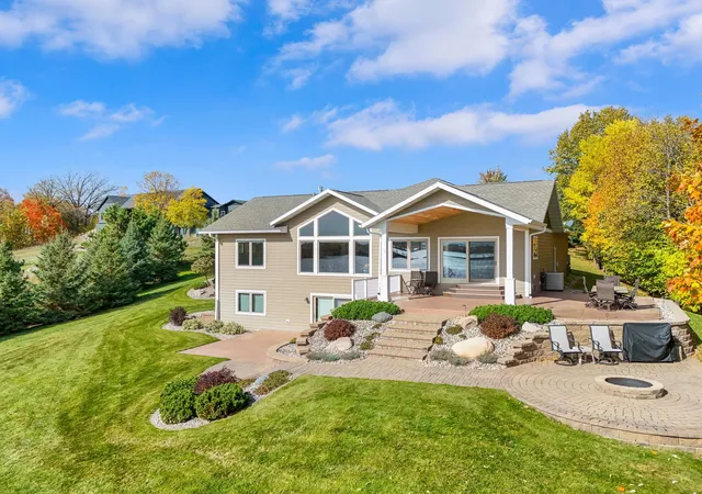 Photo 3 of Single family home for sale at 45140 W Little Mcdonald Dr, Frazee, MN 56544 | MLS# 7157792 | Listing updated on 2026-10-23