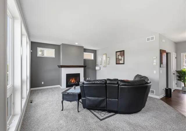 Photo 3 of Single family home for sale at 15606 Pennsylvania Ave, Prior Lake, MN 55372 | MLS# 7157809 | Listing updated on 2026-10-10
