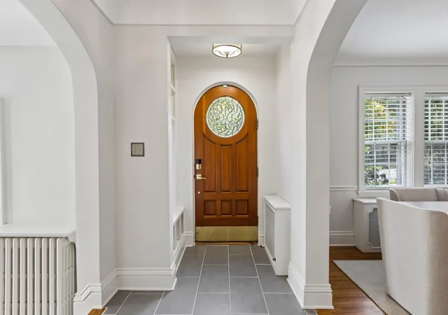 Photo 3 of Single family home for sale at 3816 Abbott Ave S, Minneapolis, MN 55410 | MLS# 7157818 | Listing updated on 2026-10-09