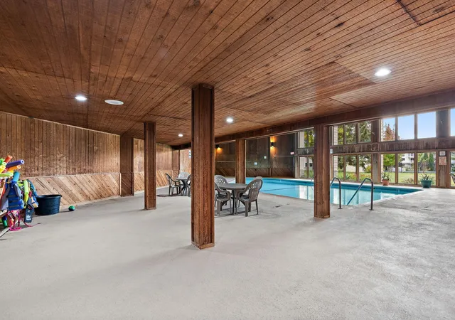 Photo 4 of Condo for sale at 122 Demont Ave E #258, Saint Paul, MN 55117 | MLS# 7157819 | Listing updated on 2026-10-21