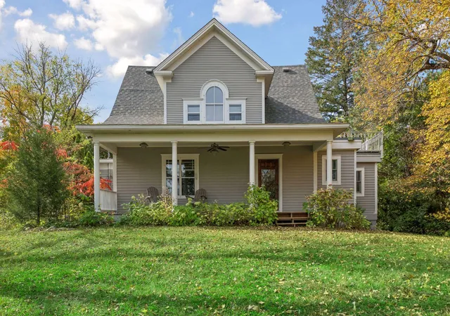 Photo 3 of Single family home for sale at 6020 Mill St, Excelsior, MN 55331 | MLS# 7157826 | Listing updated on 2026-10-21