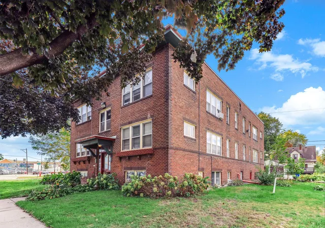 Photo 2 of Condo for sale at 286 Van Buren Ave #9, Saint Paul, MN 55103 | MLS# 7157829 | Listing updated on 2026-10-20