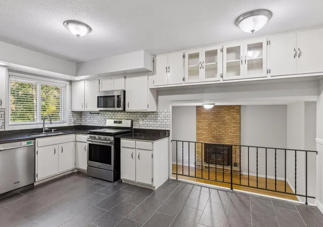 Photo 4 of Single family home for sale at 1349 Cedarwood Dr, Saint Paul, MN 55125 | MLS# 7157838 | Listing updated on 2026-10-10