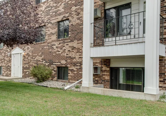 Photo 3 of Condo for sale at 331 Prairiewood Cir S #104, Fargo, ND 58103 | MLS# 7157840 | Listing updated on 2026-10-13