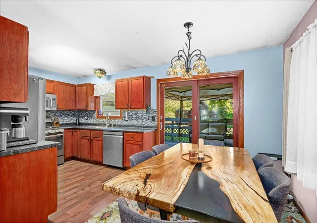 Photo 3 of Single family home for sale at 1919 W Arrowhead Rd, Duluth, MN 55811 | MLS# 7157841 | Listing updated on 2026-10-10
