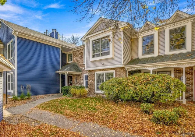 Photo 1 of Condo for sale at 10938 Quebec Ave S, Minneapolis, MN 55438 | MLS# 7157863 | Listing updated on 2026-10-14