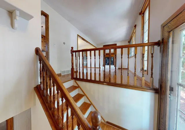 Photo 2 of Single family home for sale at 2129 Highland Ave, Albert Lea, MN 56007 | MLS# 7157870 | Listing updated on 2026-10-20