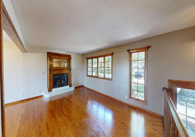 Photo 3 of Single family home for sale at 2129 Highland Ave, Albert Lea, MN 56007 | MLS# 7157870 | Listing updated on 2026-10-20