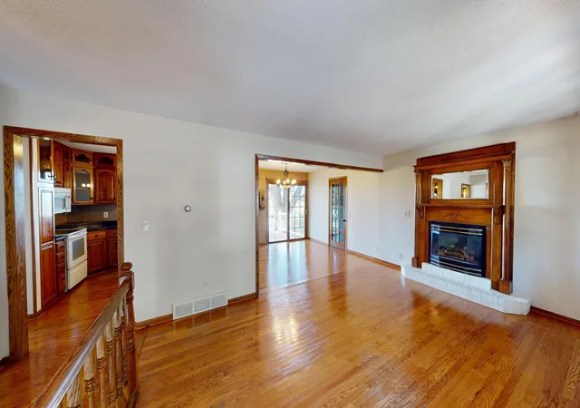 Photo 3 of Single family home for sale at 2129 Highland Ave, Albert Lea, MN 56007 | MLS# 7157870 | Listing updated on 2026-10-20