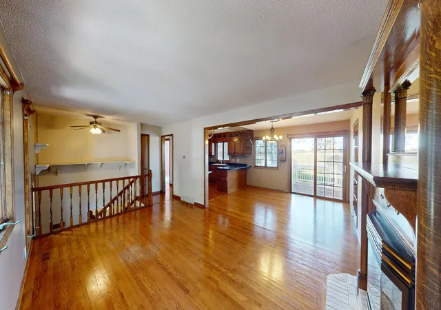 Photo 4 of Single family home for sale at 2129 Highland Ave, Albert Lea, MN 56007 | MLS# 7157870 | Listing updated on 2026-10-20